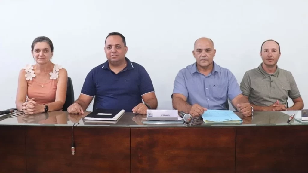 aprovado-reajuste-para-vereadores-enquanto-servidores-aguardam-resposta-em-carmo-do-cajuru