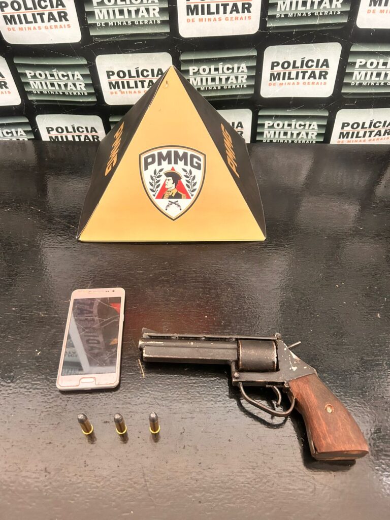 papagaios-e-para-de-minas-registram-prisoes-de-foragidos,-porte-ilegal-de-arma-e-trafico-de-drogas