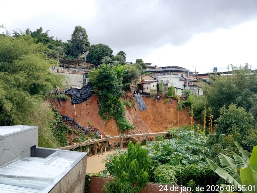 corpo-de-bombeiros-atua-em-serie-de-ocorrencias-em-formiga,-campo-belo-e-rodovias-da-regiao