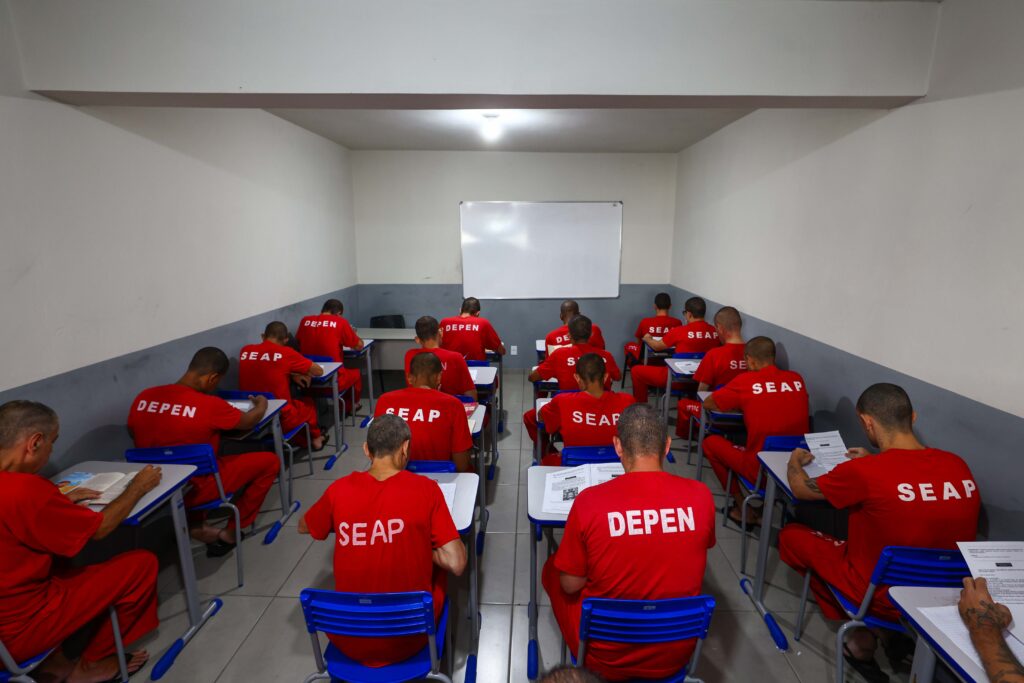 enem-ppl-registra-mais-de-75%-de-presenca-nos-dois-dias-de-aplicacao-de-prova-em-minas-gerais