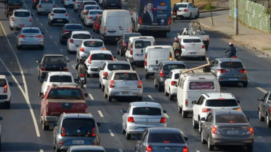 ipva-2026-comeca-a-vencer-em-minas-e-atraso-pode-gerar-multa-pesada