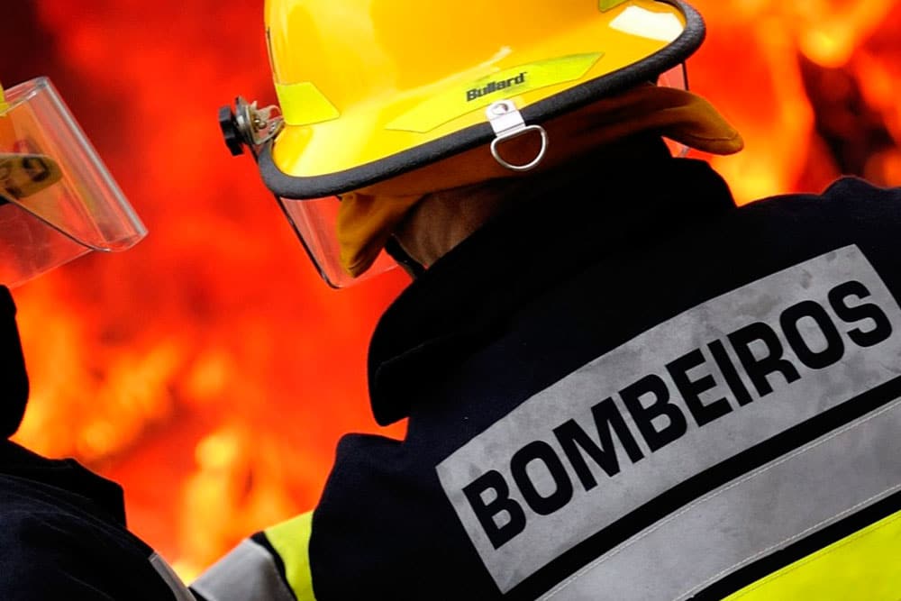 morador-e-resgatado-inconsciente-por-vizinhos-apos-incendio-em-residencia-de-itapecerica