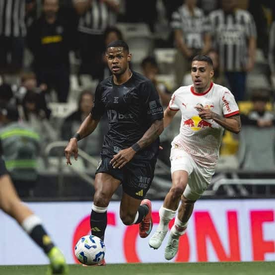 atletico-joga-mal-e-perde-no-brasileirao