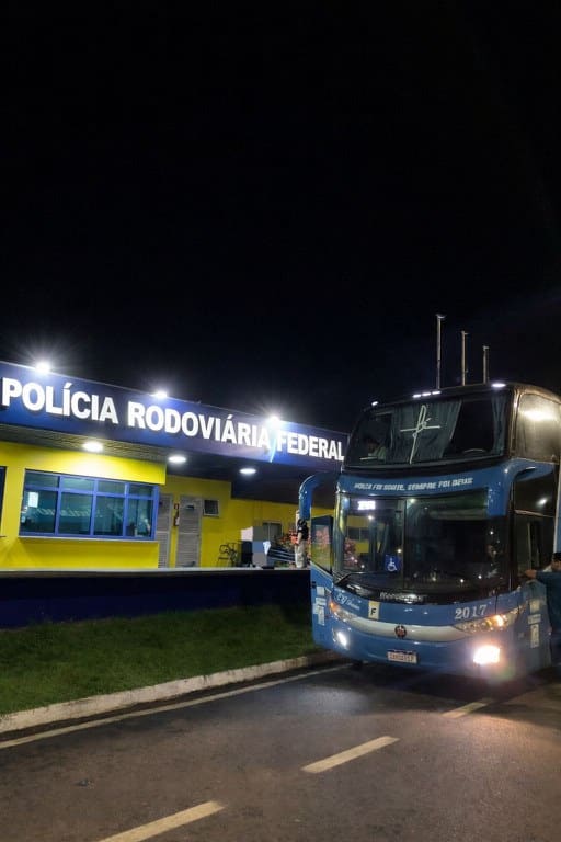 prf-prende-homem-dentro-de-onibus-por-importunacao-sexual-na-br-050