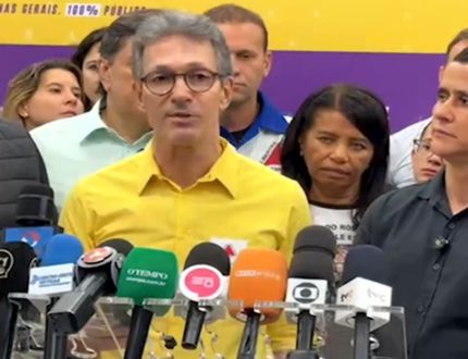 questionado-pelo-divinews-em-divinopolis,-zema-descarta-ser-vice-de-flavio-bolsonaro-e-reafirma-candidatura-ao-planalto