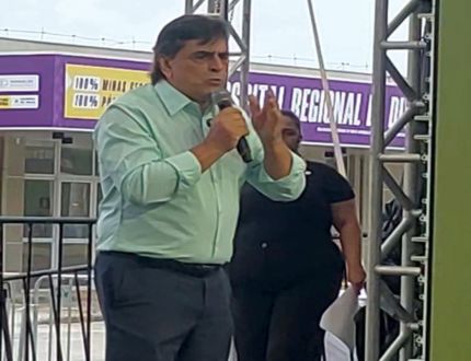 emocionado,-domingos-savio-chora-ao-relembrar-historico-de-atrasos-do-hospital-regional-em-divinopolis