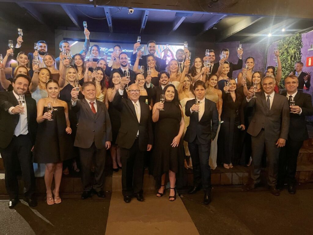 apos-formatura-medica,-ceo-do-sao-joao-detalha-parceria-com-o-hospital-regional-de-divinopolis