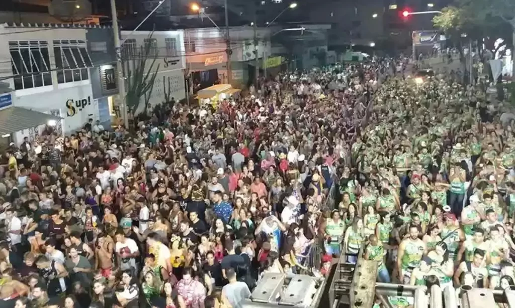 prefeitura-atualiza-programacao-musical-do-itauna-folia-2026