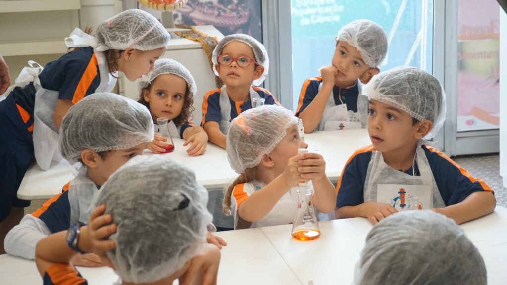 fundacao-ezequiel-dias-abre-inscricoes-do-programa-quero-ser-um-cientista-para-escolas-em-2026