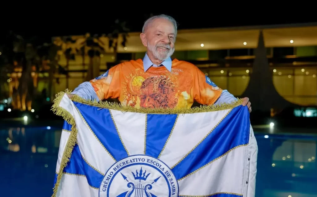 lula-vai-a-sapucai-para-desfile-em-sua-homenagem-sob-alerta-eleitoral-e-divisao-entre-aliados