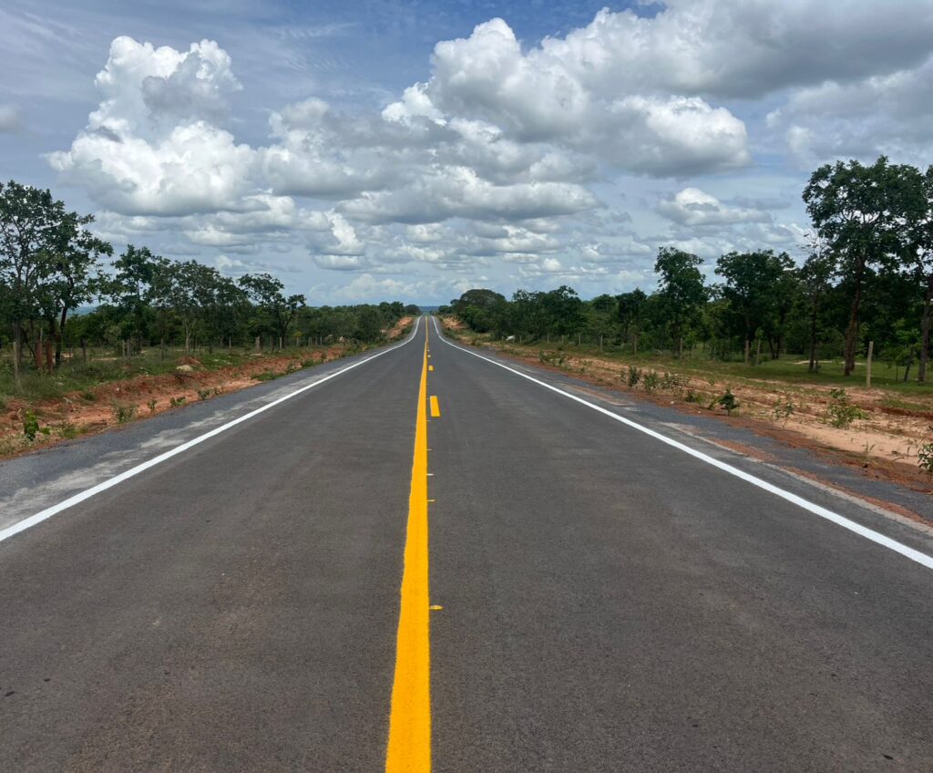 pavimentacao-entre-pintopolis-e-urucuia-avanca-e-ja-alcanca-mais-de-60%-de-execucao