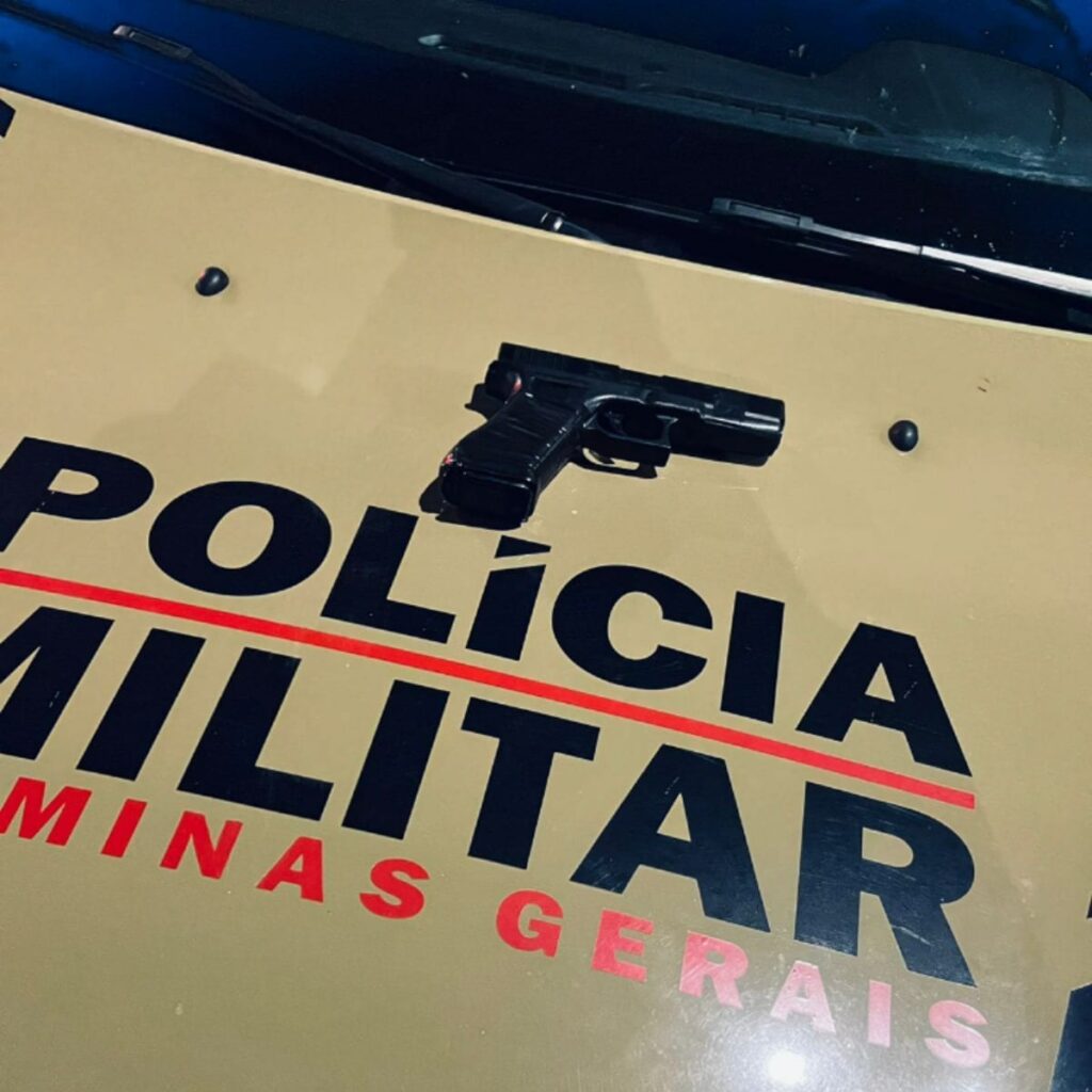 pm-registra-prisao-de-foragido,-apreensao-de-simulacro-e-descumprimento-judicial-no-carnaval-de-itauna