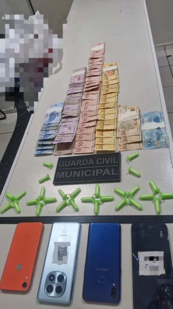 operacao-da-guarda-civil-municipal-resulta-em-prisoes-e-apreensoes-de-drogas-e-municoes-em-nova-serrana