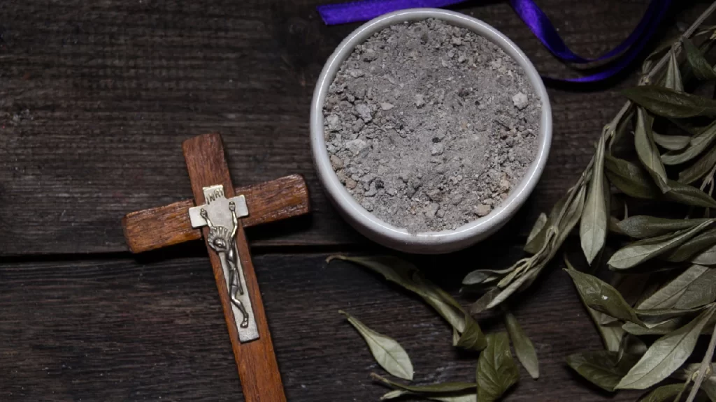 quarta-feira-de-cinzas:-entenda-o-significado,-a-penitencia-e-por-que-nao-se-come-carne