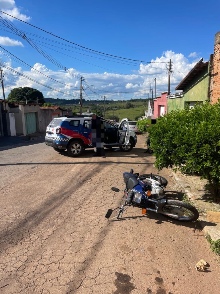 gcm-registra-colisao-com-vitima-e-prende-motociclista-por-direcao-perigosa-em-para-de-minas
