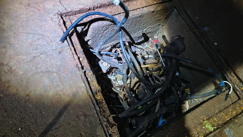 prefeitura-repudia-vandalismo-em-praca-de-itauna