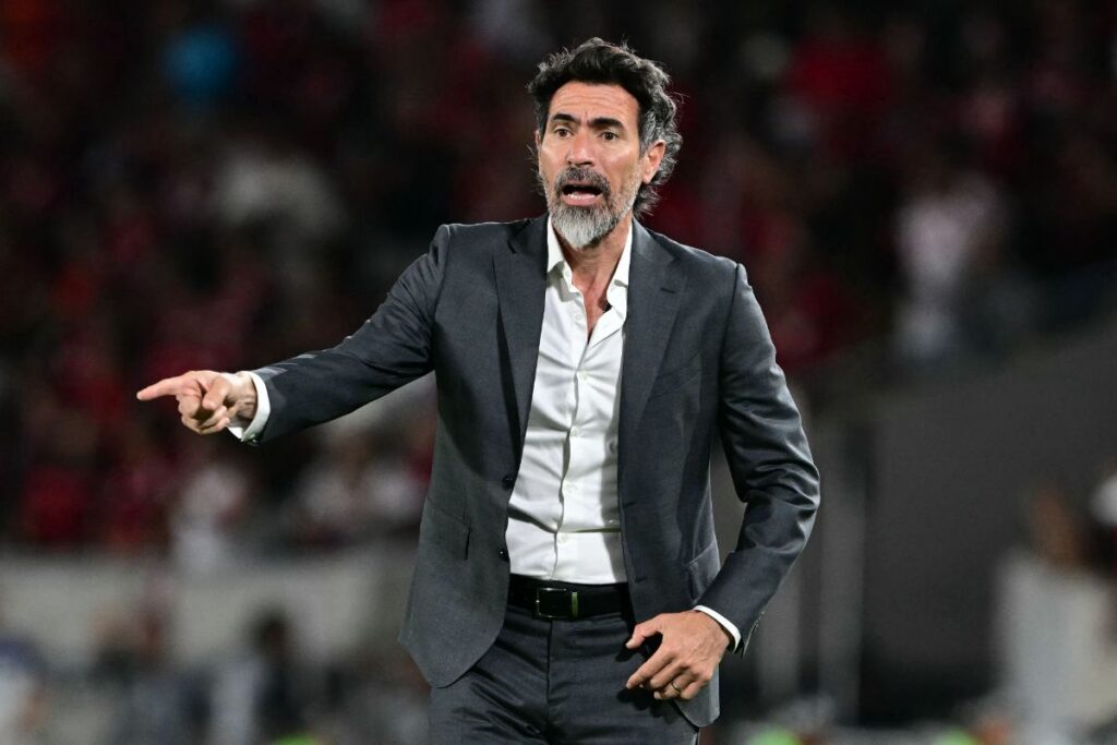 atletico-mineiro-anuncia-eduardo-dominguez-como-novo-tecnico-para-2026