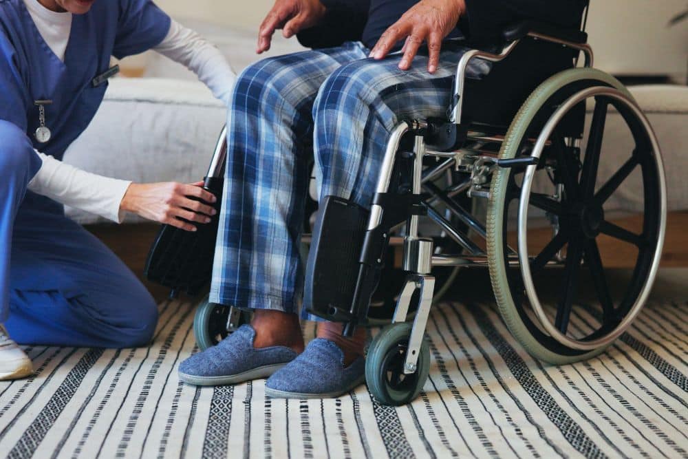 plano-de-saude-deve-indenizar-idosa-por-recusa-de-home-care
