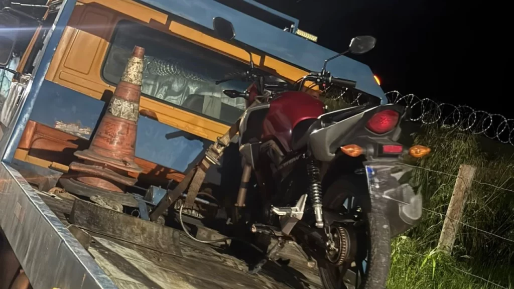 homem-e-preso-por-direcao-perigosa-com-moto-em-divinopolis