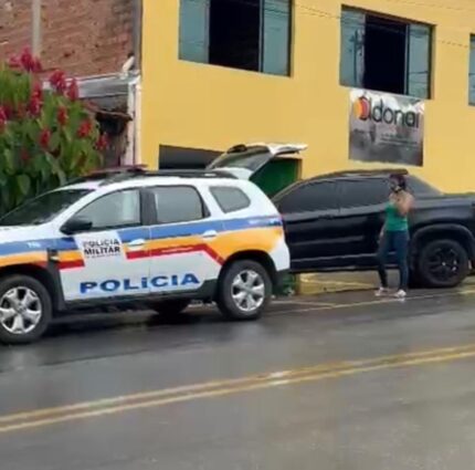 apos-agressao,-mulher-provoca-acidente-intencional-em-divinopolis-para-impedir-marido-de-conduzir-veiculo-a-mg-050-e-causar-familicidio