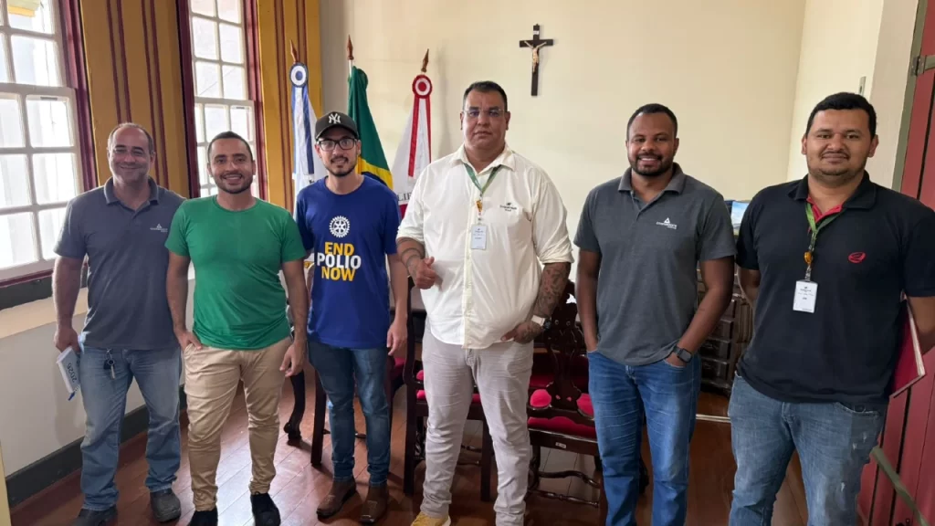 itapecerica-fecha-parceria-para-recuperar-estradas-rurais-no-periodo-chuvoso