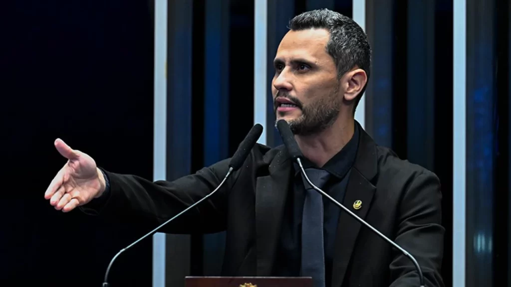 cleitinho-acusa-direita-de-tentar-boicotar-candidatura-ao-governo-de-minas