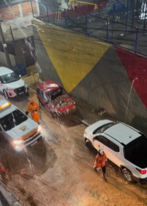 novo-temporal-atinge-juiz-de-fora-e-dificulta-buscas-por-desaparecidos-em-areas-de-risco