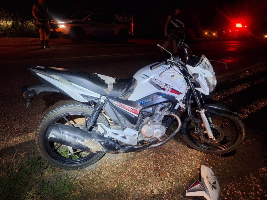 motociclista-de-27-anos-morre-apos-colisao-com-carro-durante-ultrapassagem-na-mg-060