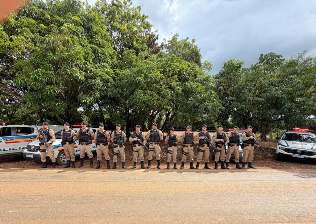 operacao-da-policia-militar-na-zona-rural-de-tapirai-termina-com-dois-presos,-apreensao-de-arma-e-veiculo-com-registro-de-furto