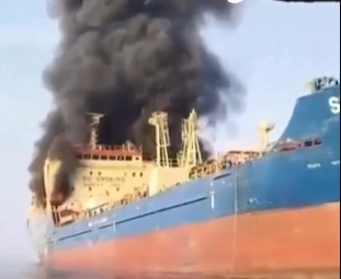 ataque-a-petroleiro-em-oma-marca-nova-fase-de-tensao-apos-ofensivas-dos-eua-e-israel-contra-o-ira