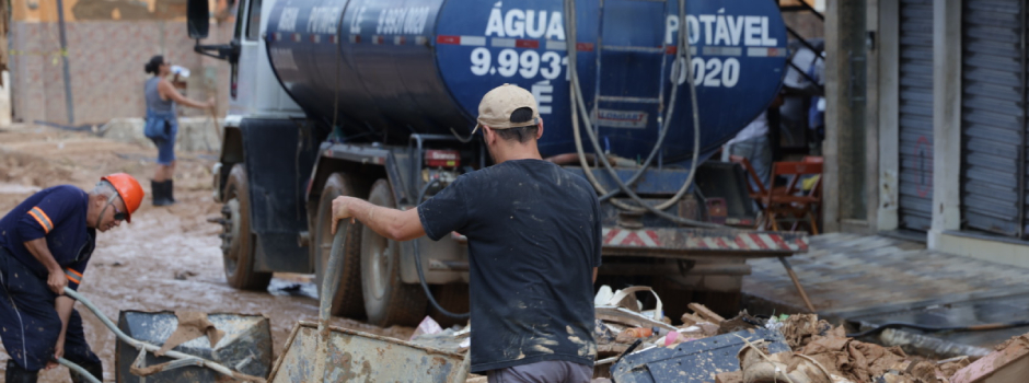 apos-enchentes,-copasa-reforca:-agua-distribuida-em-uba-e-segura-e-propria-para-consumo