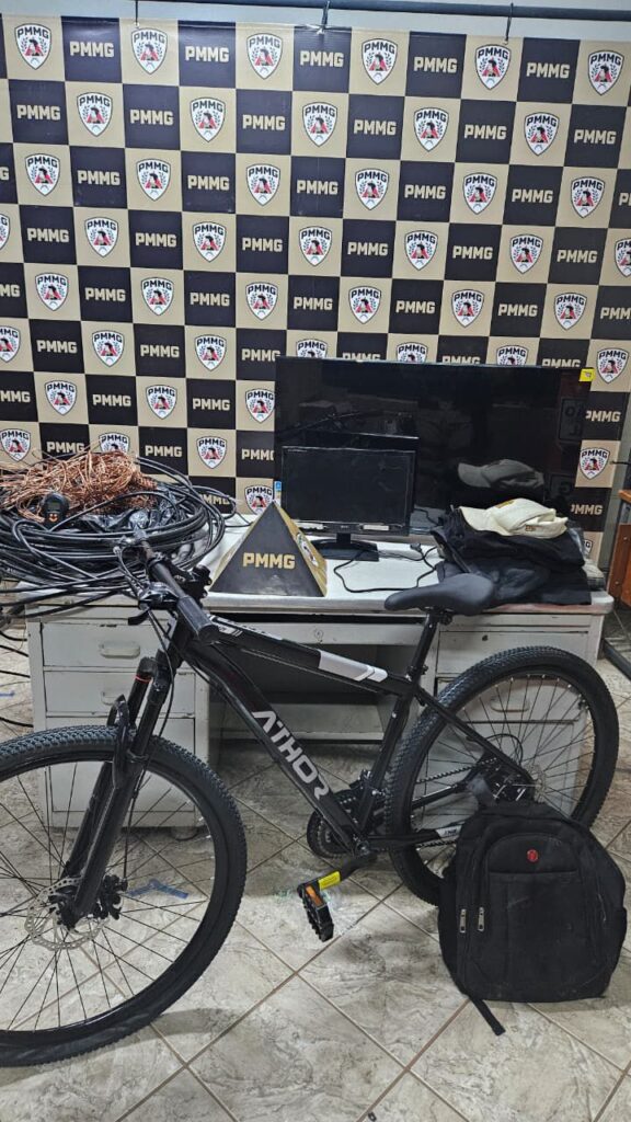 policia-militar-prende-dois-suspeitos-por-furto-e-recupera-materiais-no-centro-de-abaete