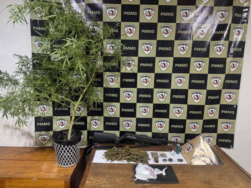 pm-realiza-prisoes-por-drogas-e-arma-em-arcos,-cumpre-mandado-e-prende-jovem-apos-furto-e-acidente-em-formiga