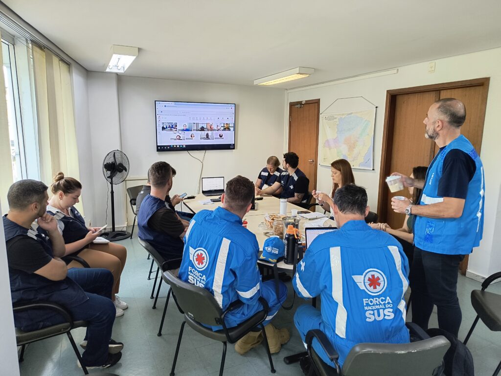saude-ativa-salas-de-situacao-e-publica-alerta-epidemiologico-apos-temporais-na-zona-da-mata 