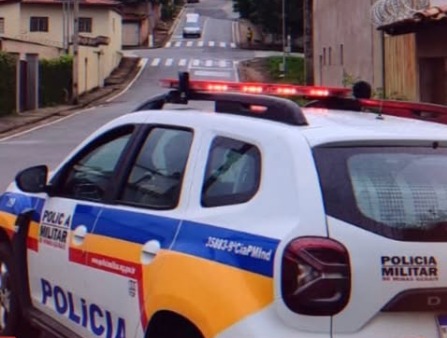 acao-tecnica-da-pm-impede-crime-barbaro-contra-mulher-as-margens-da-br-262-em-igaratinga