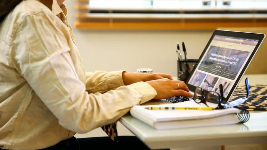 mulheres-ainda-sao-minoria-nas-profissoes-do-futuro-em-minas-gerais,-aponta-estudo-da-fiemg