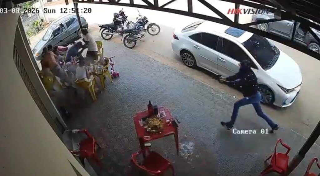 cameras-de-seguranca-registram-homem-sendo-morto-a-tiros-na-comunidade-de-agua-limpa-em-sao-goncalo-do-para