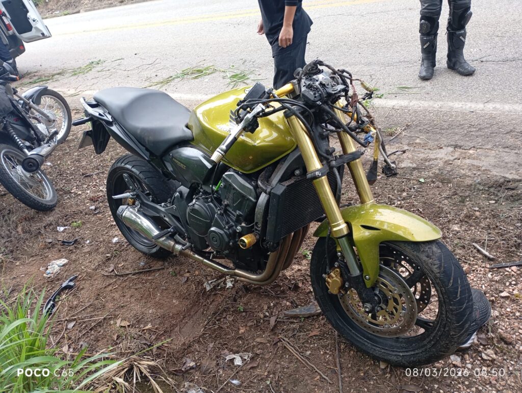 pai-e-filho-ficam-gravemente-feridos-apos-queda-de-motocicleta-na-amg-0320-em-sao-goncalo-do-para