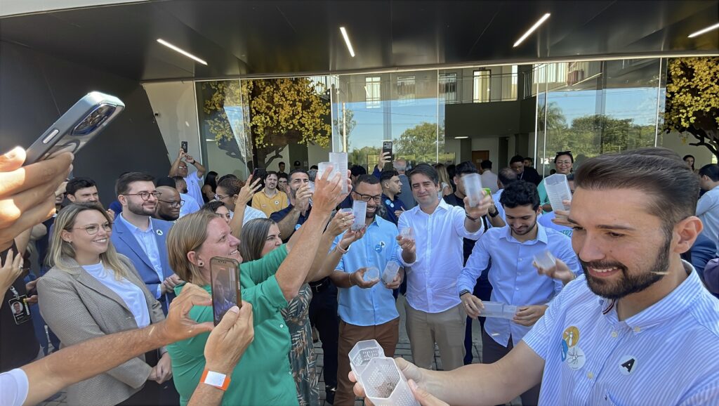 governo-de-minas-inicia-liberacao-dos-mosquitos-aliados-em-brumadinho-para-combater-o-aedes-aegypti 