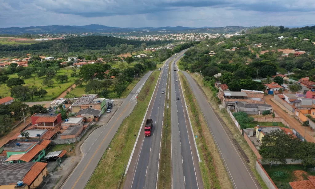 obras-na-mg-050-terao-pare-e-siga-e-podem-afetar-o-transito