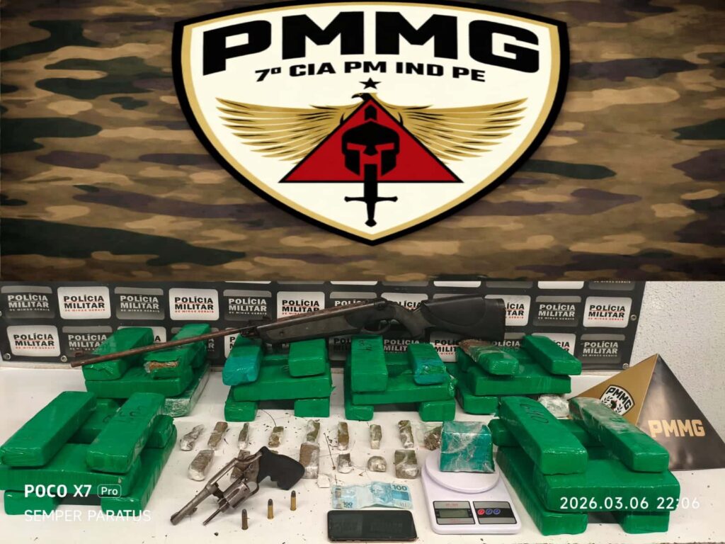 pm-apreende-mais-de-36-tabletes-de-maconha-e-arma-durante-operacao-no-bairro-belo-vale-em-divinopolis