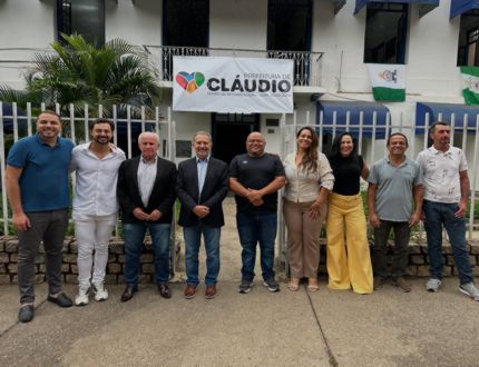 prefeitura-de-claudio-mg-repudia-ataque-na-sede-do-executivo-e-cobra-apuracao-rigorosa