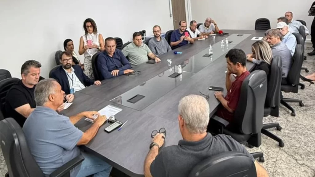 itauna-firma-contrato-de-r$-27-milhoes-para-gestao-do-pronto-socorro-24h