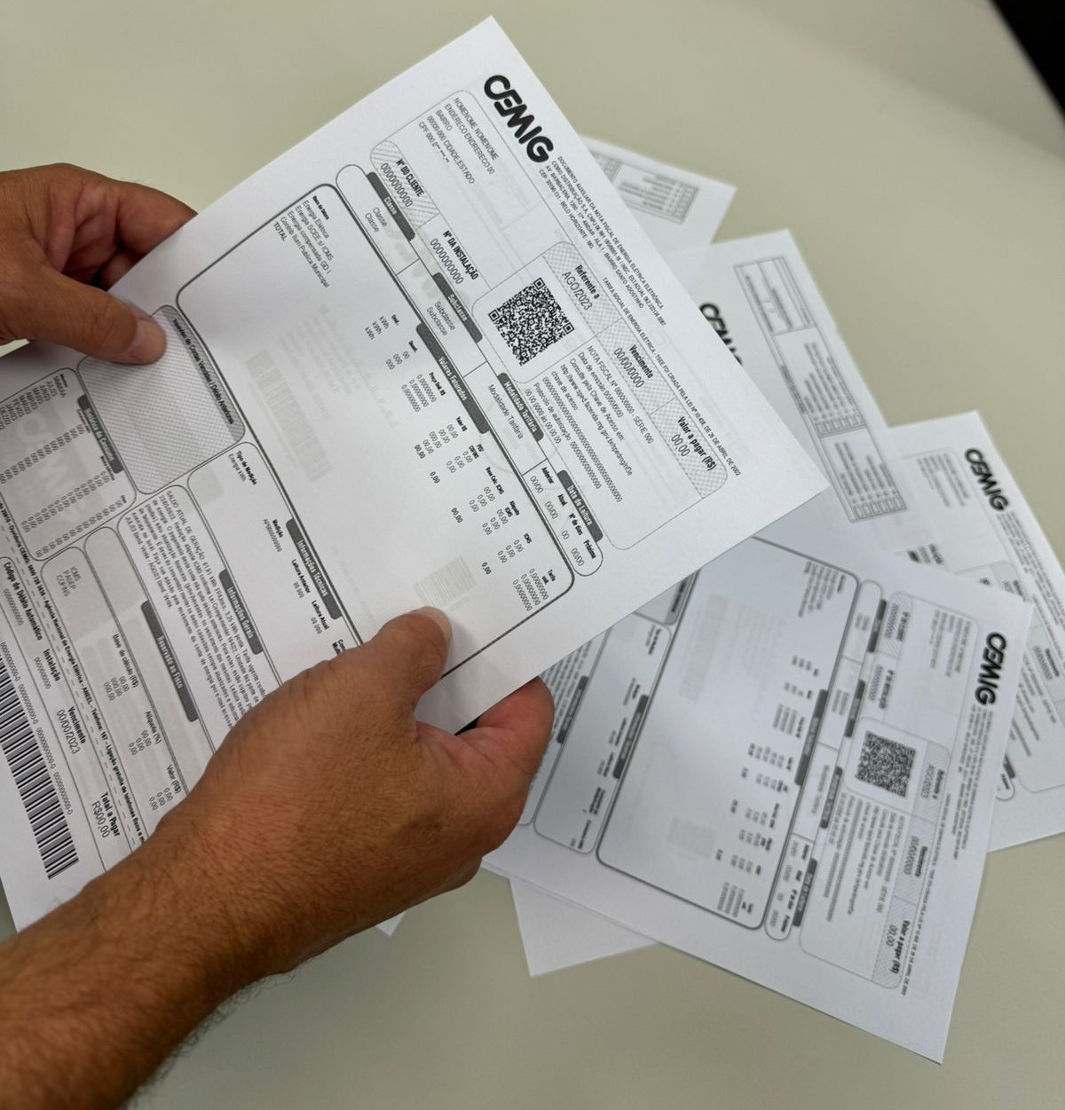 dia-do-consumidor:-cemig-oferece-parcelamento-de-contas-de-energia-em-ate-12-vezes 