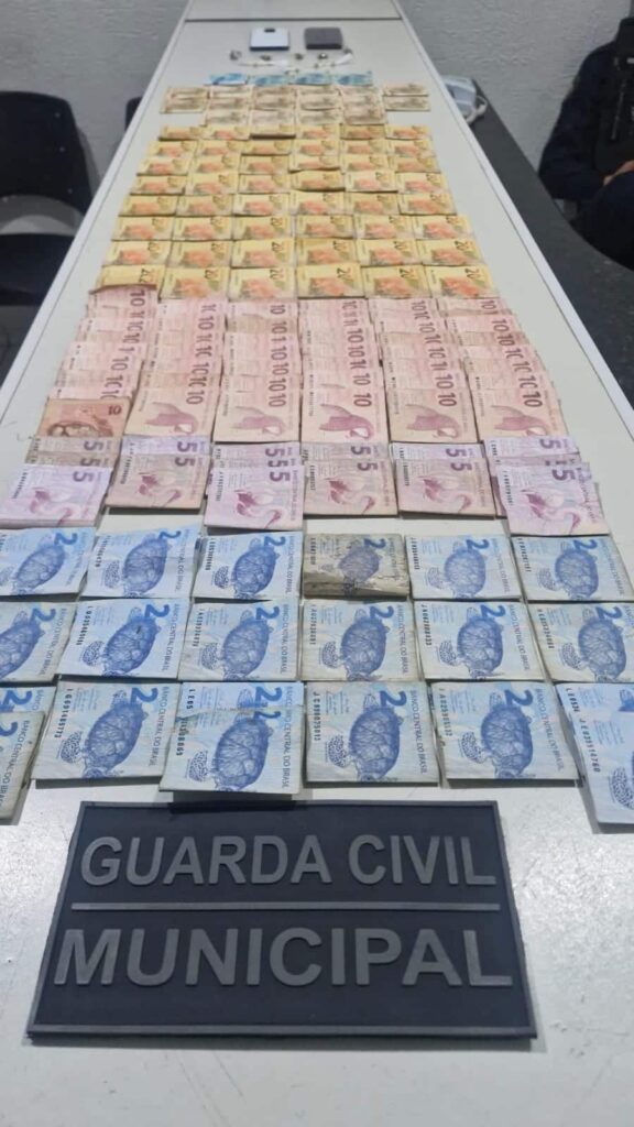 guarda-civil-prende-quatro-suspeitos-e-apreende-drogas-durante-acao-contra-trafico-em-nova-serrana