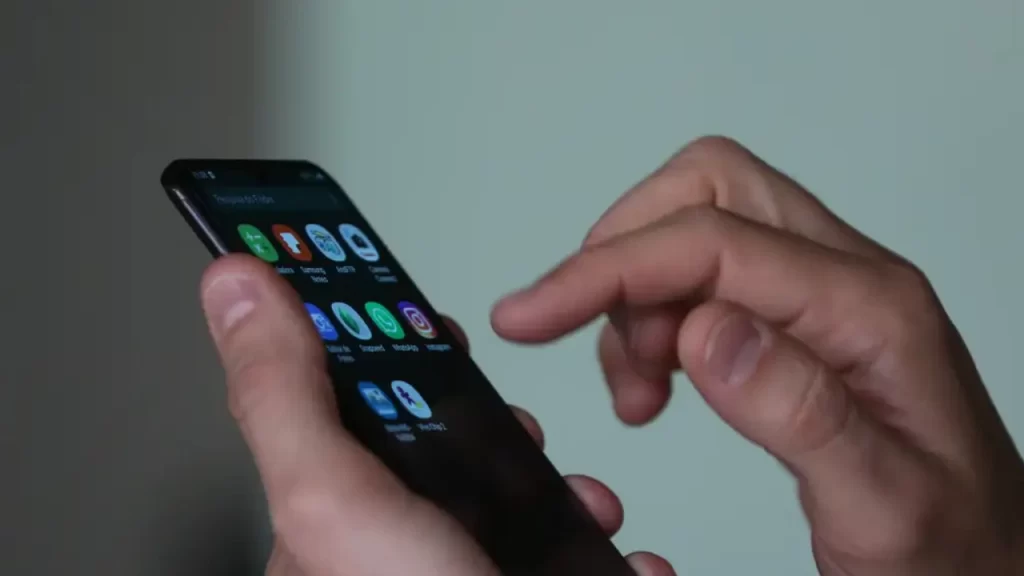 inss-alerta-para-golpe-do-aplicativo-falso-que-promete-reembolso-a-aposentados